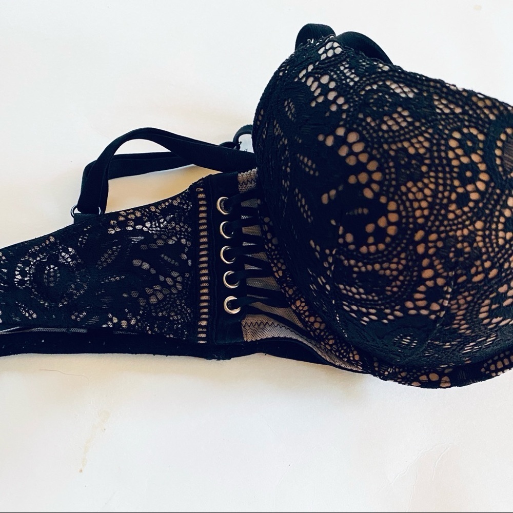 Victoria’s Secret Sexy Push Up Bra - Picture 4 of 4
